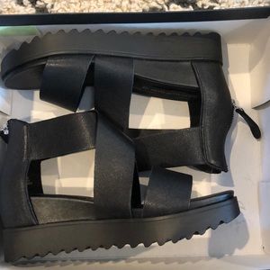 Black sandals with a great heel!